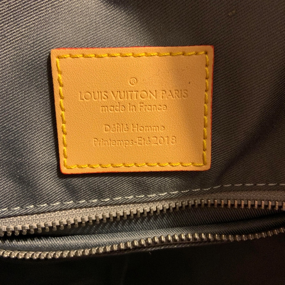 Louis Vuitton Titanium Backpack - Picture 6 of 6